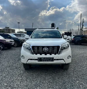 Toyota Land Cruiser Prado 2017 White