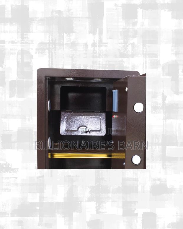 Fireproof Biometric Steel Safe 60 Kg Dual Alarm Plus Backup Key - thumbnail 4