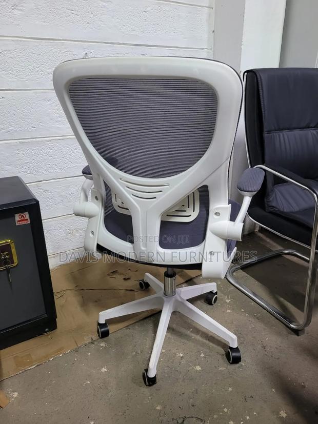 Ergonomic Office Chair With Grey Mesh Back - thumbnail 2