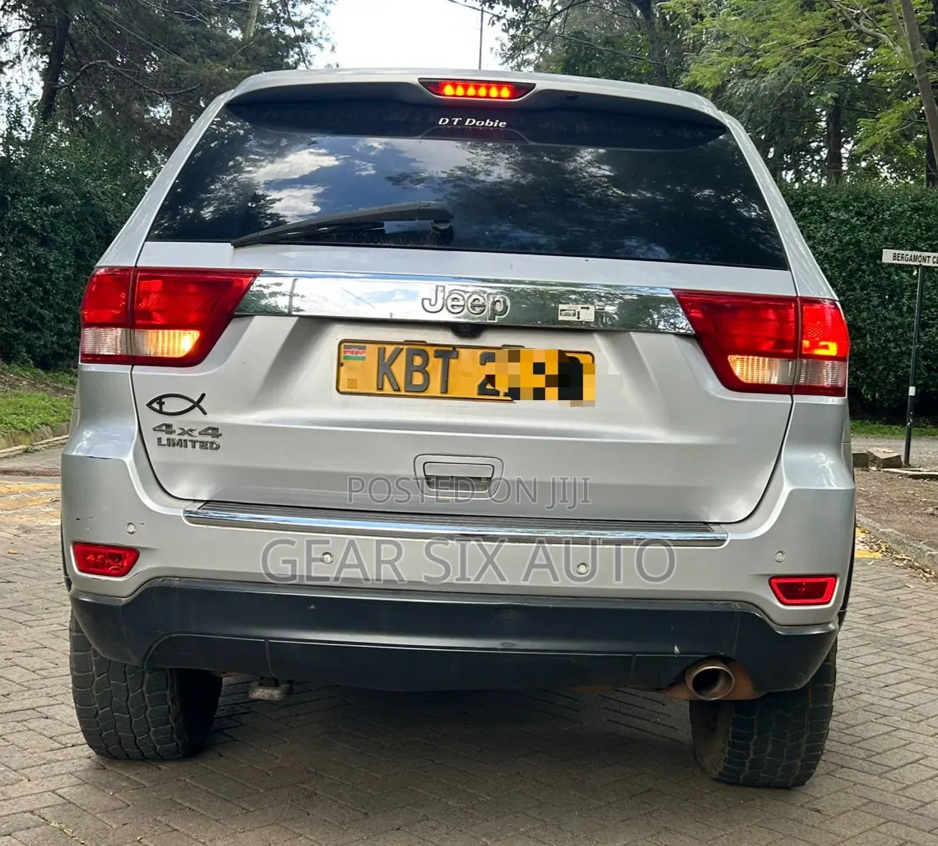 Jeep Grand Cherokee Limited 4x4 2012 Silver