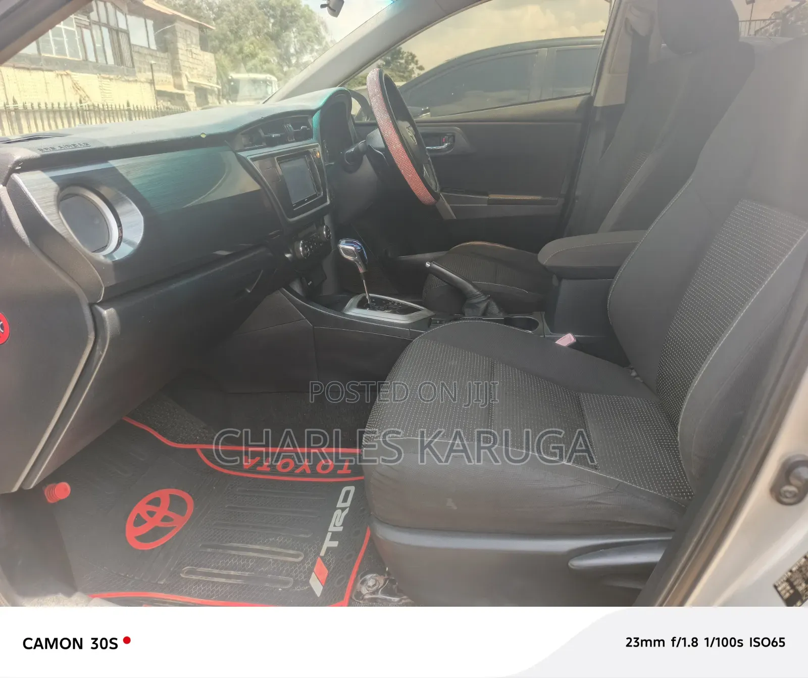 Toyota Auris 2012 Silver