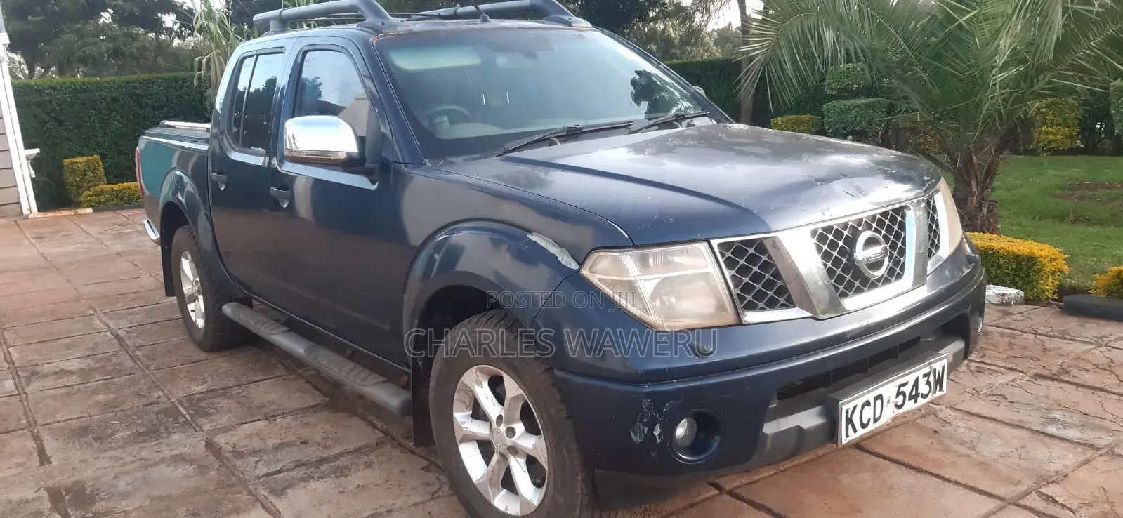 Nissan Navara 2009 Blue