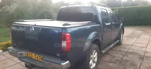 Nissan Navara 2009 Blue