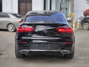 Mercedes-Benz GLC-Class 2019 Black