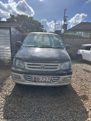 Toyota Noah 2002 Black