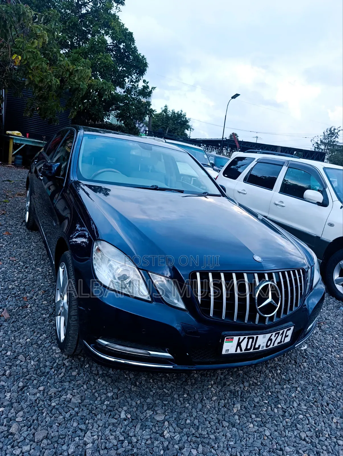 Mercedes-Benz E250 2013 Blue