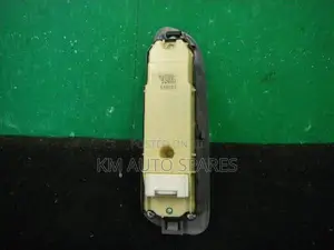Toyota Sienta Main Power Window Switch