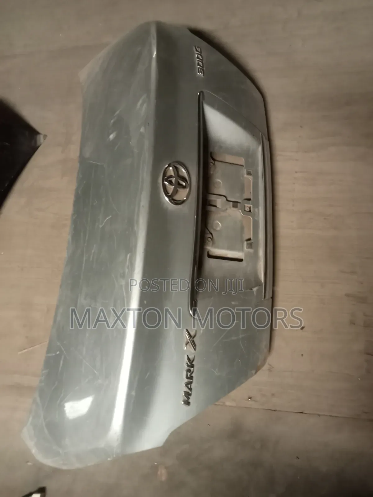 Toyota Mark X Boot Grx120
