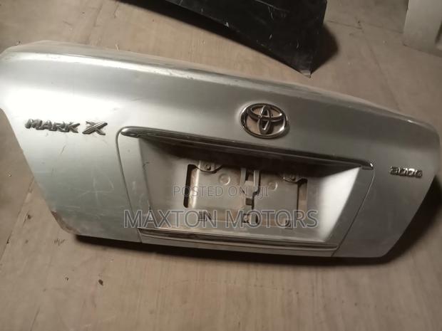 Toyota Mark X Boot Grx120 - thumbnail 2