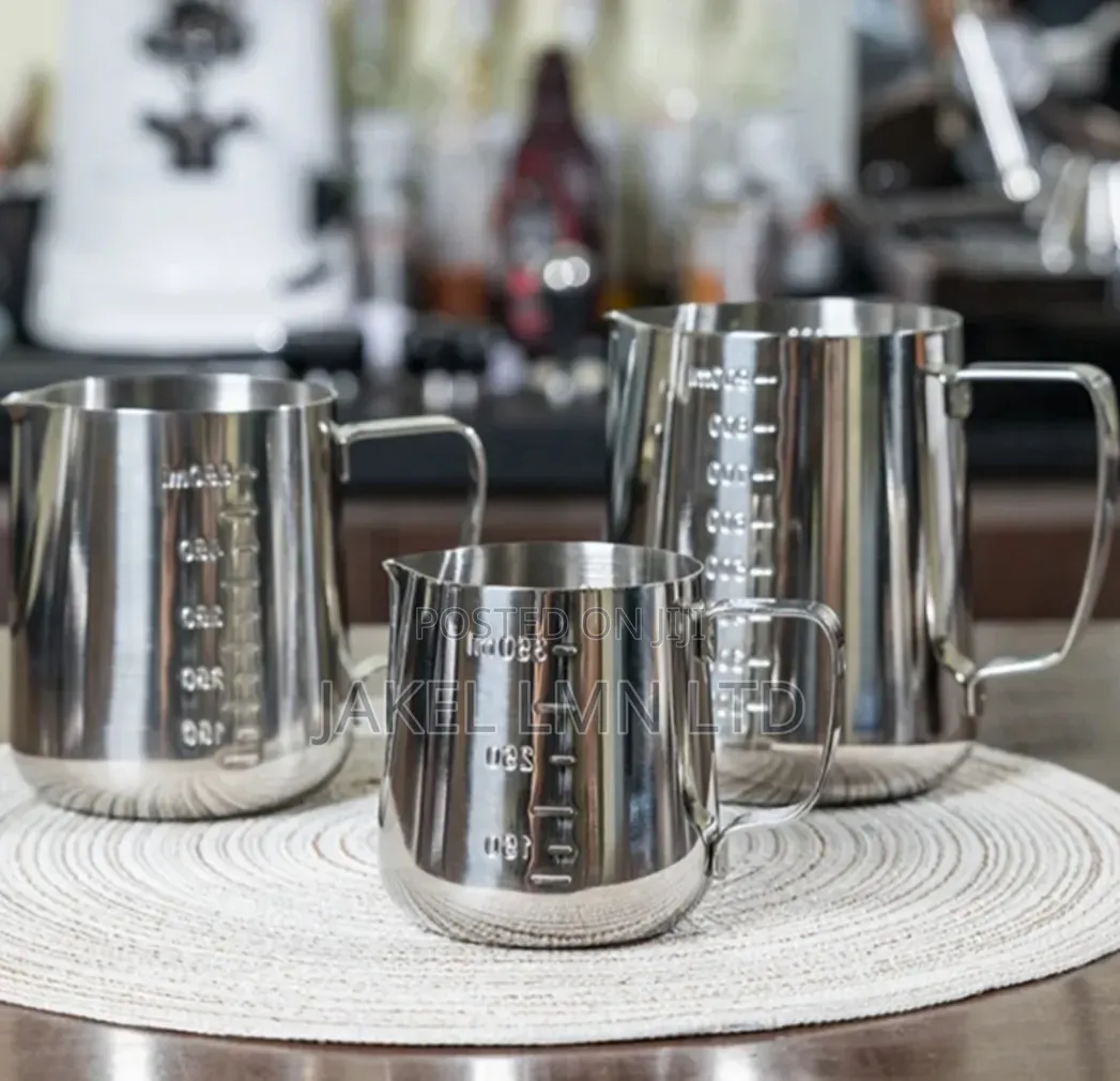 Stainless Steel Frothing Pitcher 600ml - Silver Milk Jug For Coffee