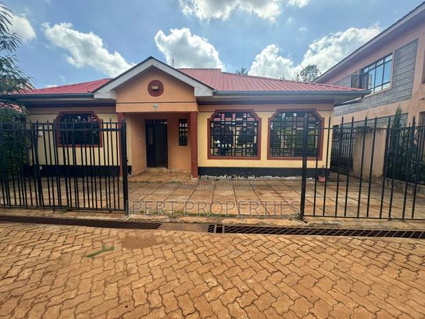 3bdrm Bungalow in Kenyatta Road for rent
