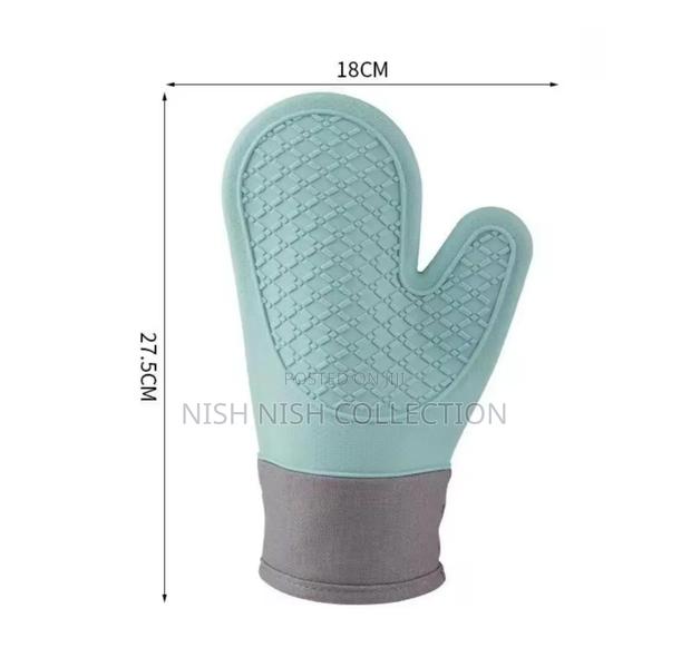 Silicone Insulated Oven Gloves - thumbnail 4