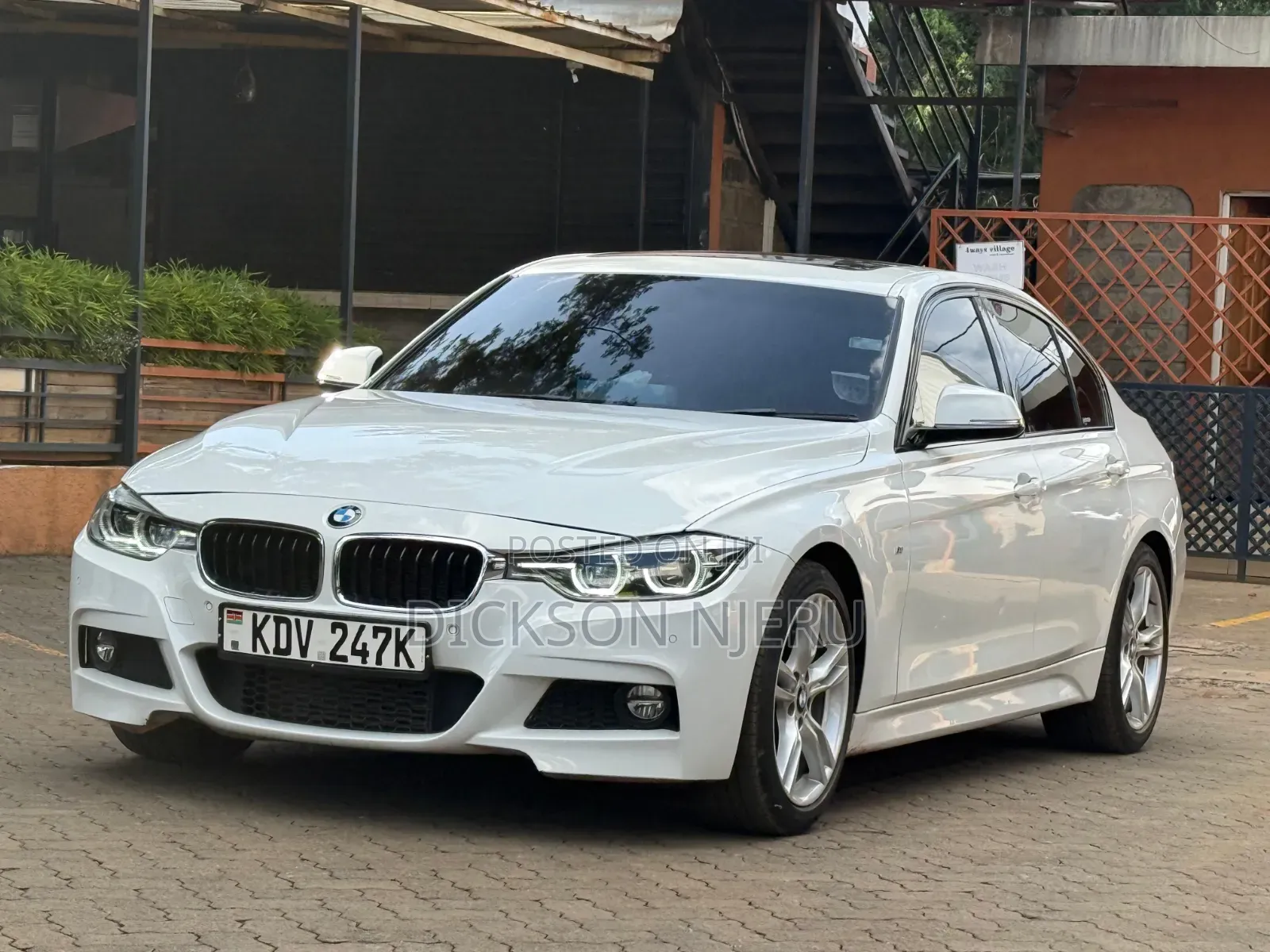 BMW 320i 2017 White