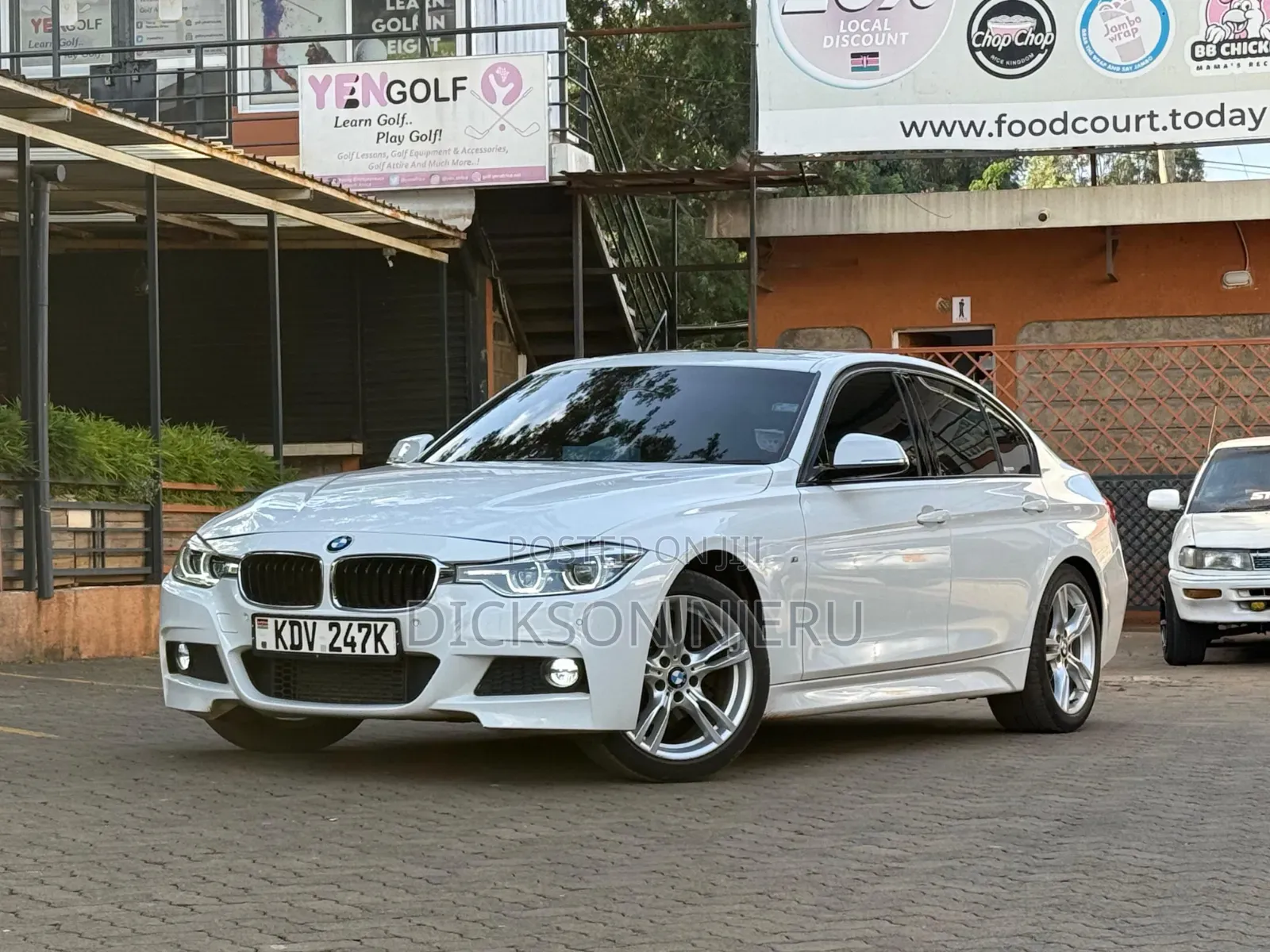 BMW 320i 2017 White