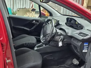 Peugeot 208 2019 Red