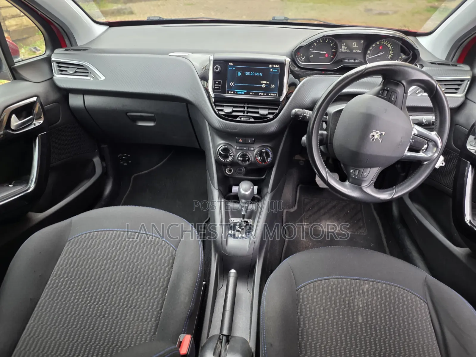 Peugeot 208 2019 Red