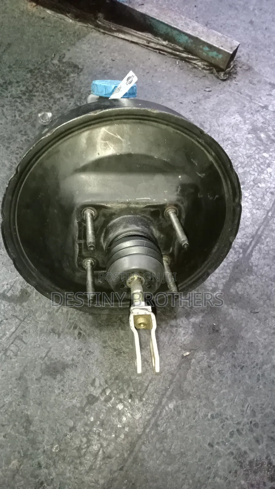 Brake Booster Complete Nissan Hardbody/Terrano