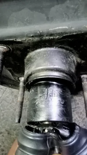 Brake Booster Complete Nissan Hardbody/Terrano