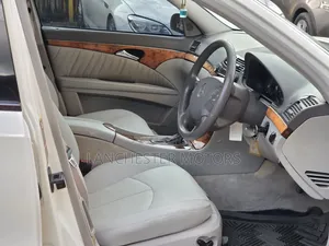 Mercedes-Benz E240 2004 Off white