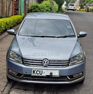 Volkswagen Passat 1.8 S Sedan 2012 Blue