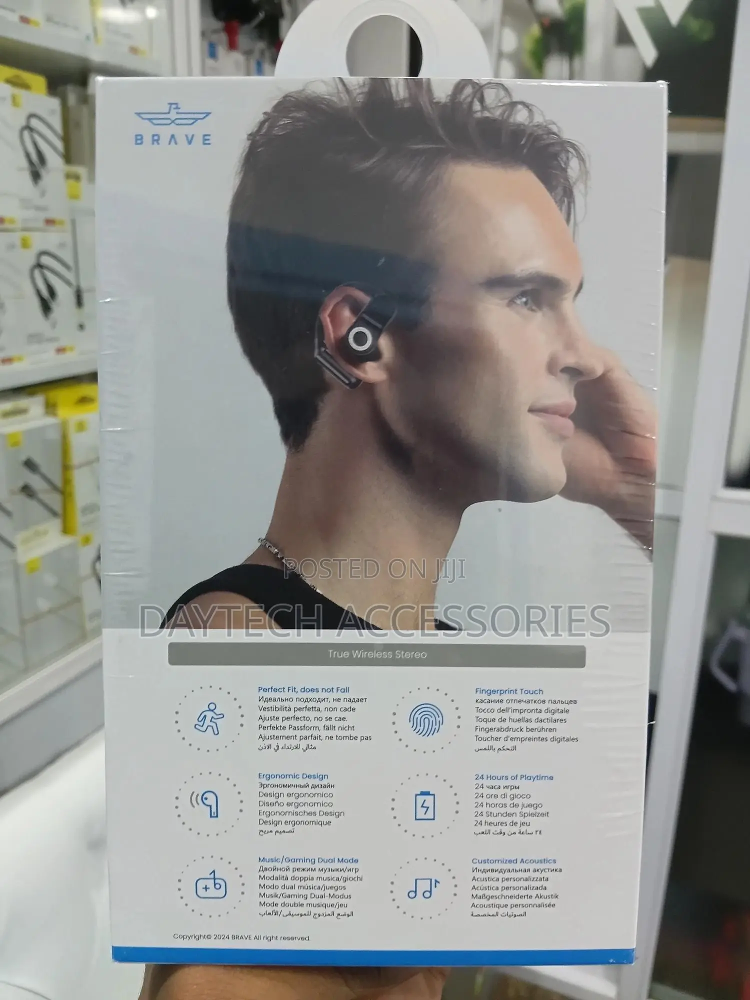 These Are the Brave Sport Fit 1 E-30 Open-Ear TWS Earbuds in Black.
