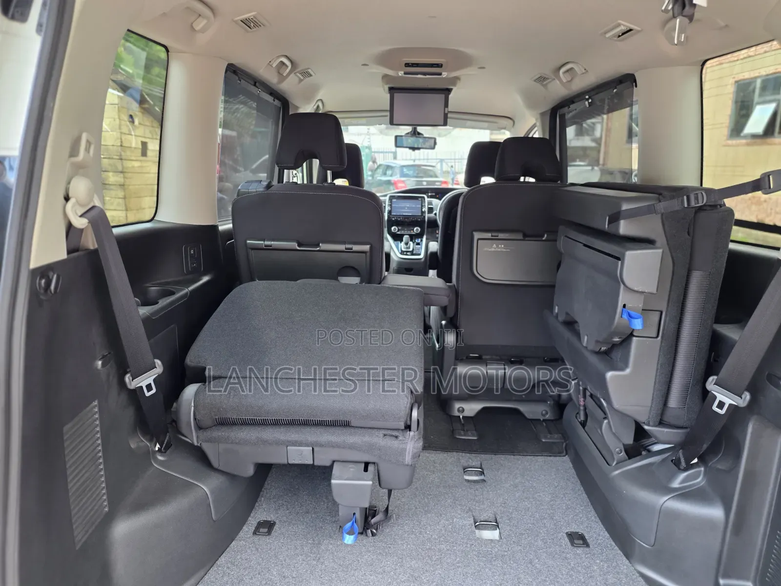 Nissan Serena 2019 White