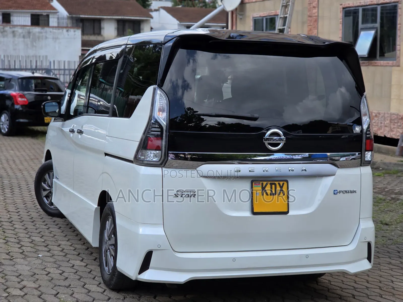 Nissan Serena 2019 White