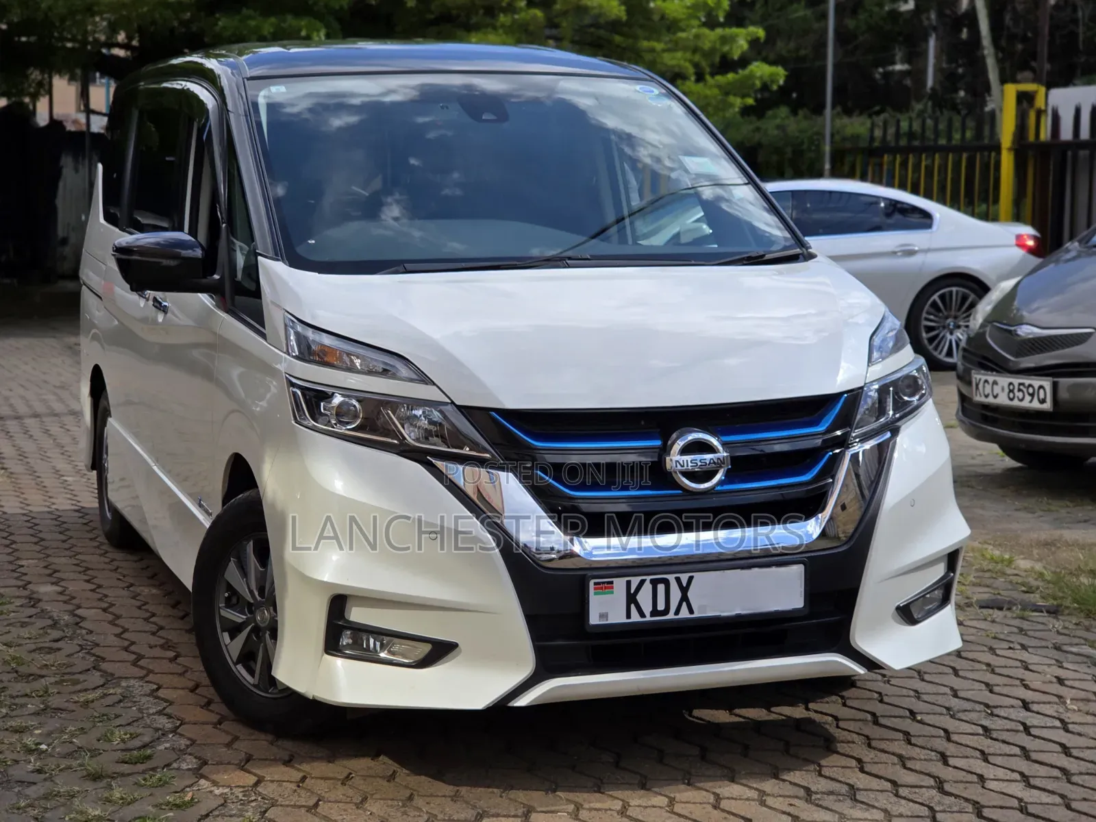Nissan Serena 2019 White
