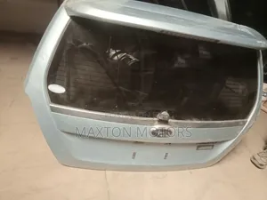 Forester Sg9 Tailgate With Spoiler