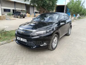 Toyota Harrier 2.0 2015 Black
