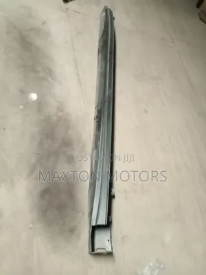 Nissan Wingroad Y12 Running Board