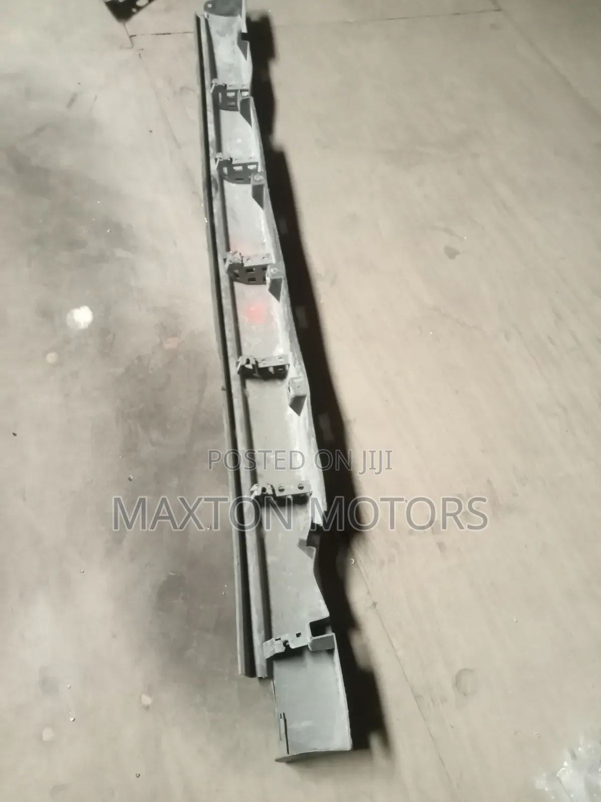 Nissan Wingroad Y12 Running Board