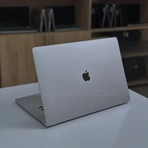 Laptop Apple MacBook Pro 2019 32GB Intel Core i7 SSD 512GB