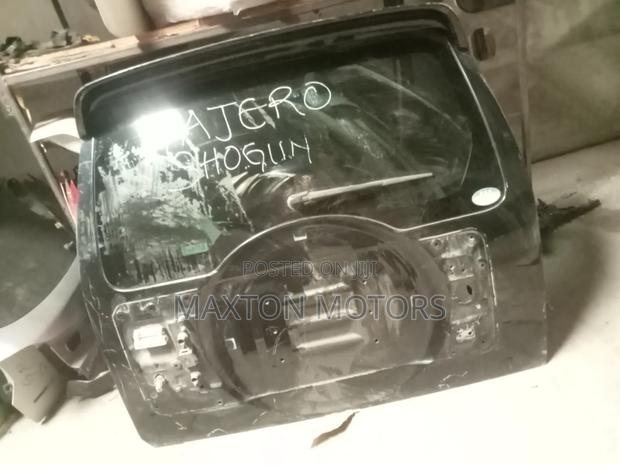Pajero Shogun V93 Tailgate With Spoiler