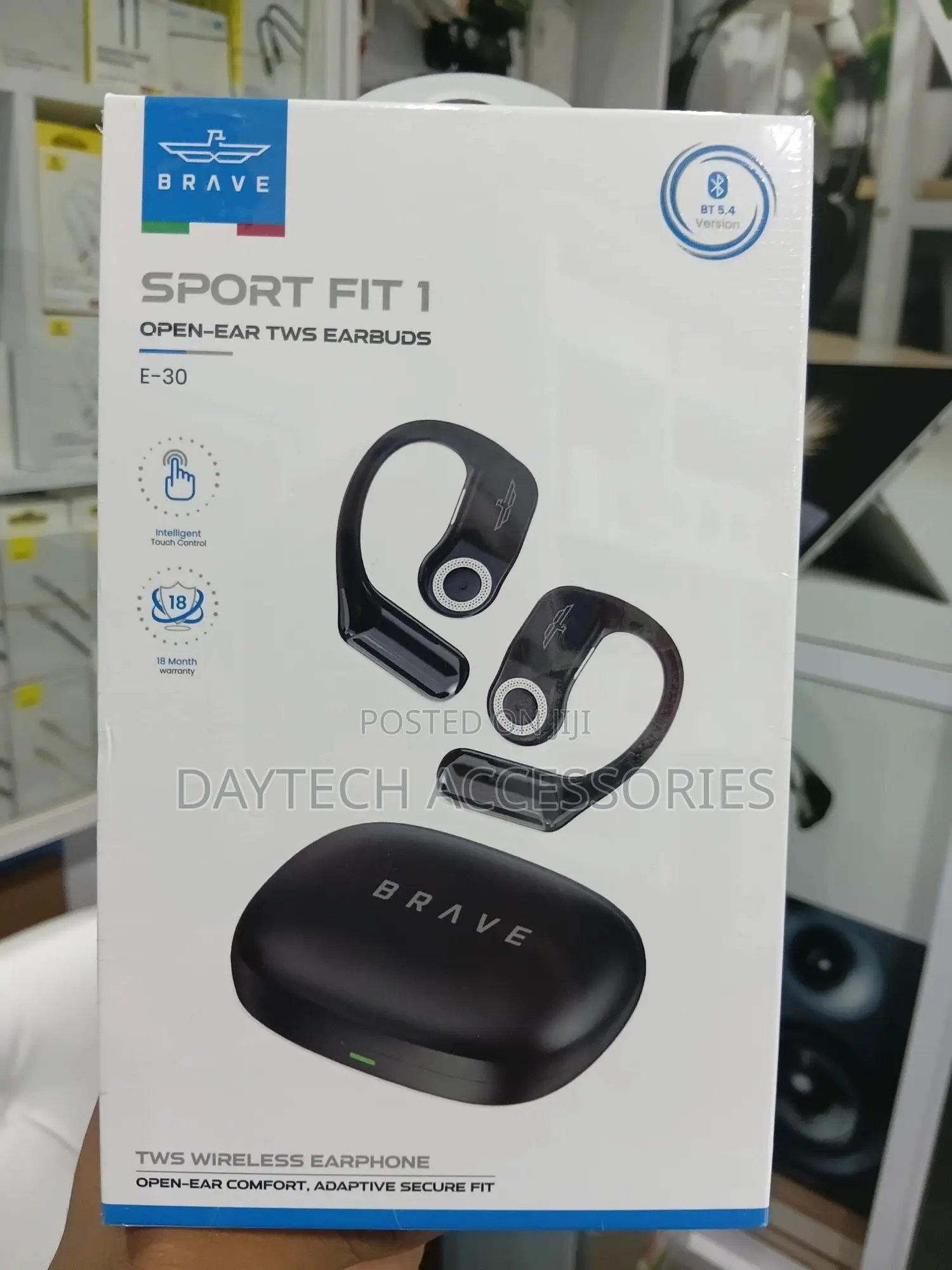 These Are the Brave Sport Fit 1 E-30 Open-Ear TWS Earbuds in Black.