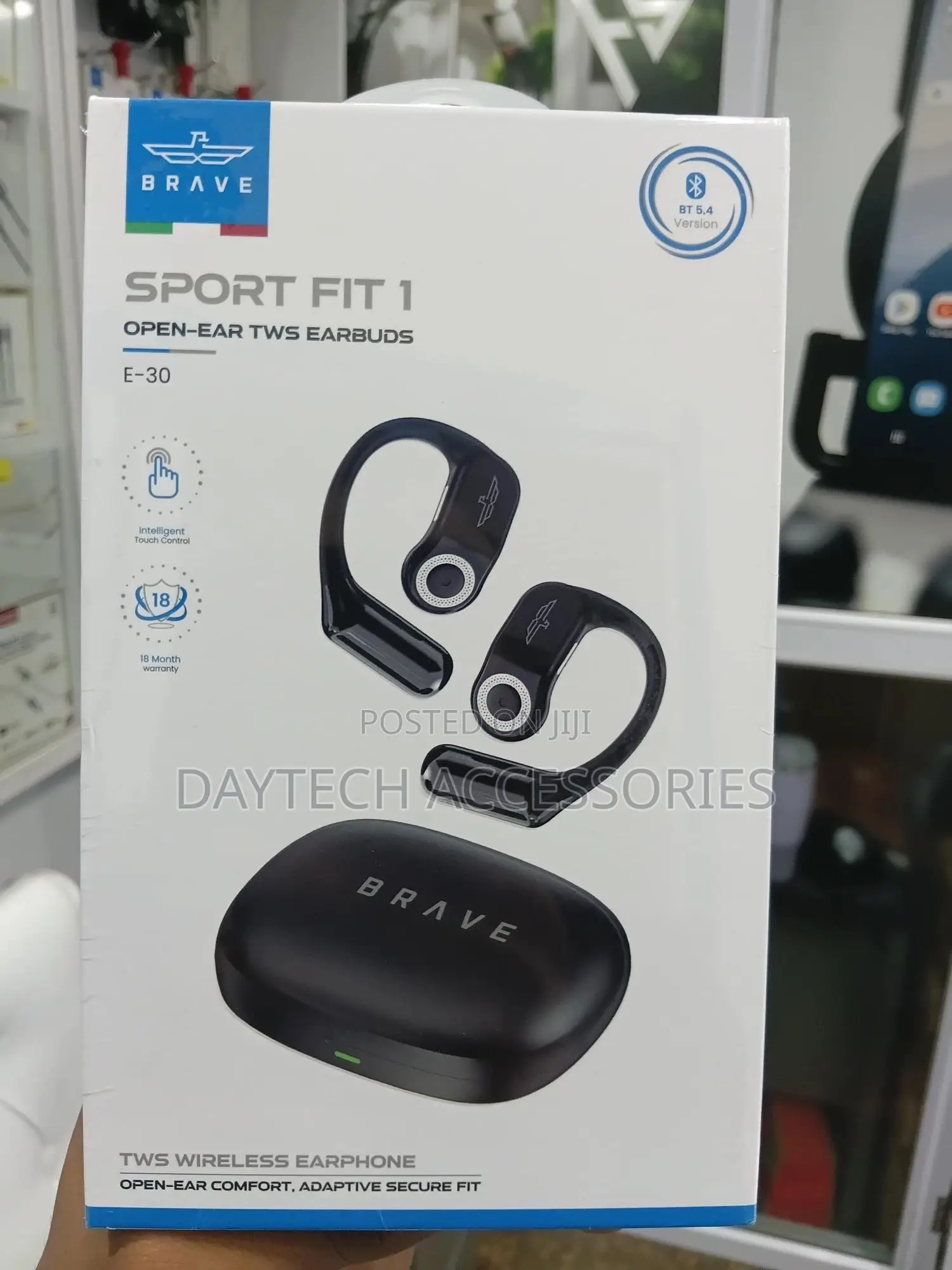 These Are the Brave Sport Fit 1 E-30 Open-Ear TWS Earbuds in Black.