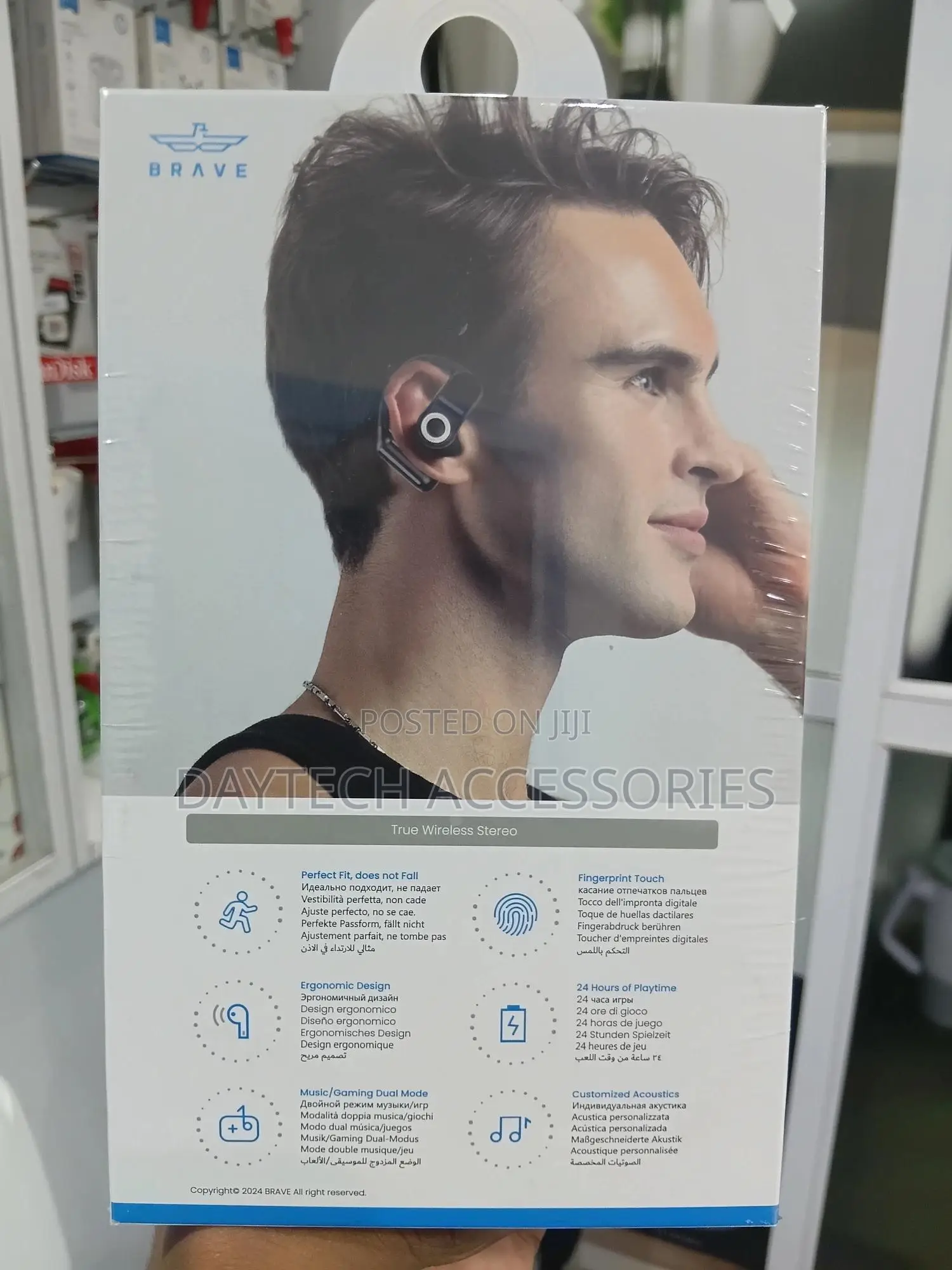 These Are the Brave Sport Fit 1 E-30 Open-Ear TWS Earbuds in Black.