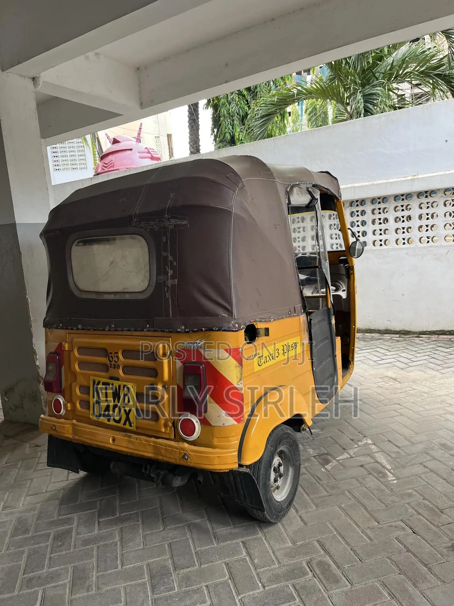 Bajaj RE 2012 Yellow