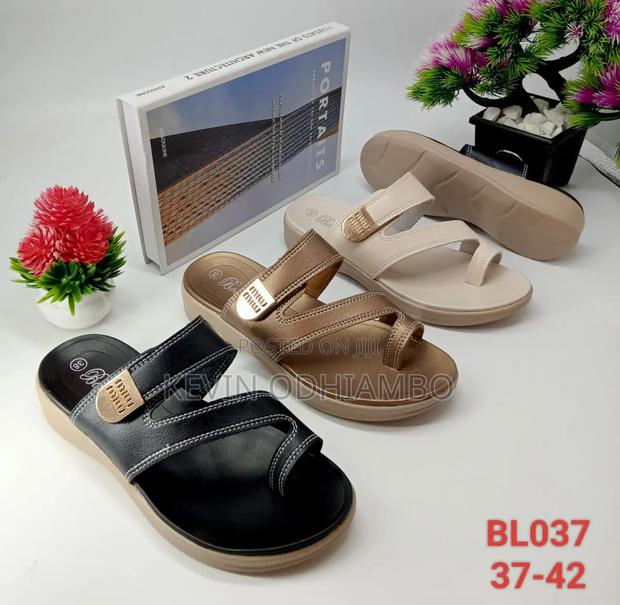 Shoe Selling - thumbnail 4
