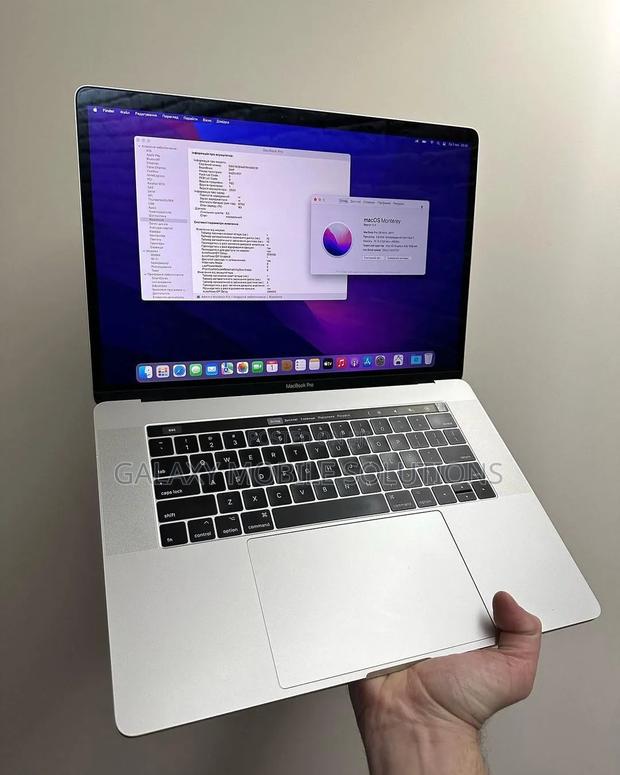 Laptop Apple MacBook Pro 2018 16GB Intel Core i7 SSD 512GB