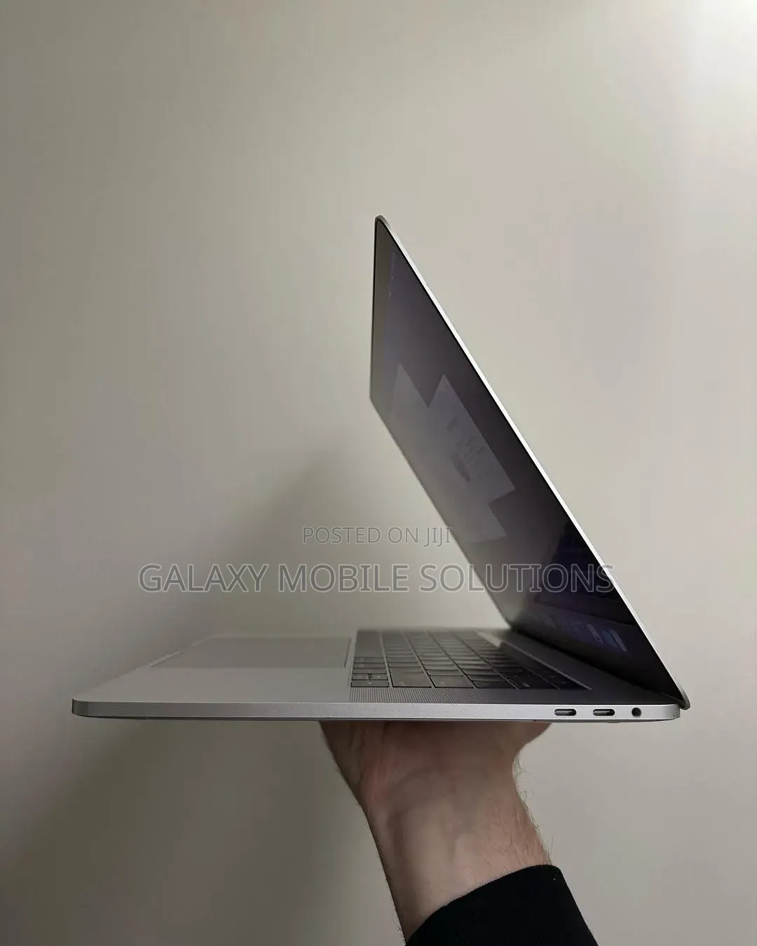 Laptop Apple MacBook Pro 2018 16GB Intel Core i7 SSD 512GB