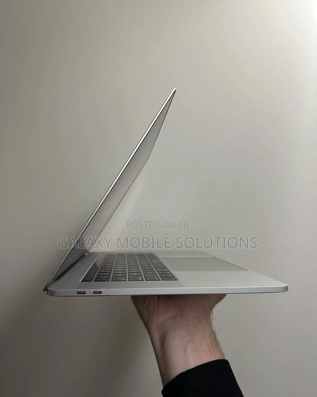 Laptop Apple MacBook Pro 2018 16GB Intel Core i7 SSD 512GB
