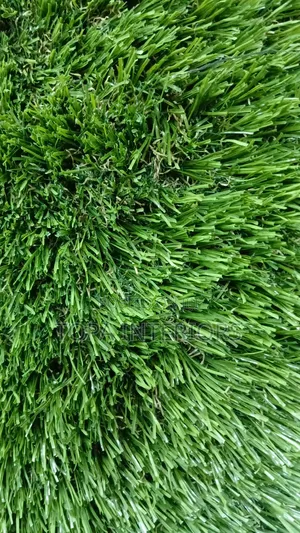 Spongy Feel Foot Friendly Artificial Fluffy Outdoor Grass Carpets