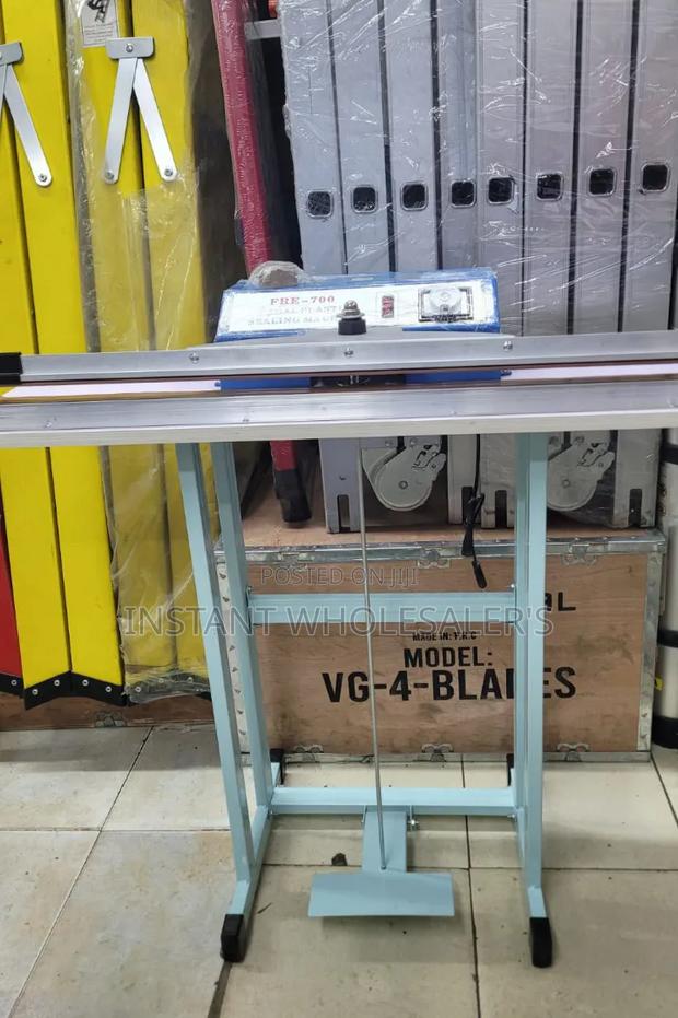 Pedal Sealing Machine 700mm Commercial