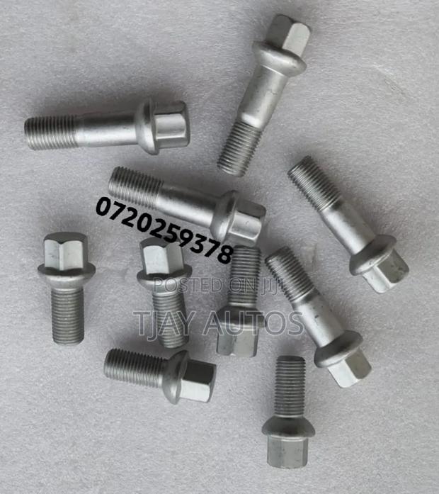 New Genuine Wheel Lug Bolt for Mercedes Benz W164, W204, W211 W212