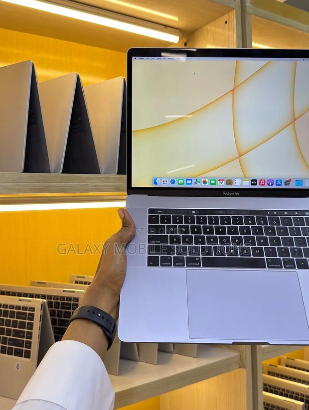 Laptop Apple MacBook Pro 2015 16GB Intel Core i7 SSD 512GB - thumbnail 5