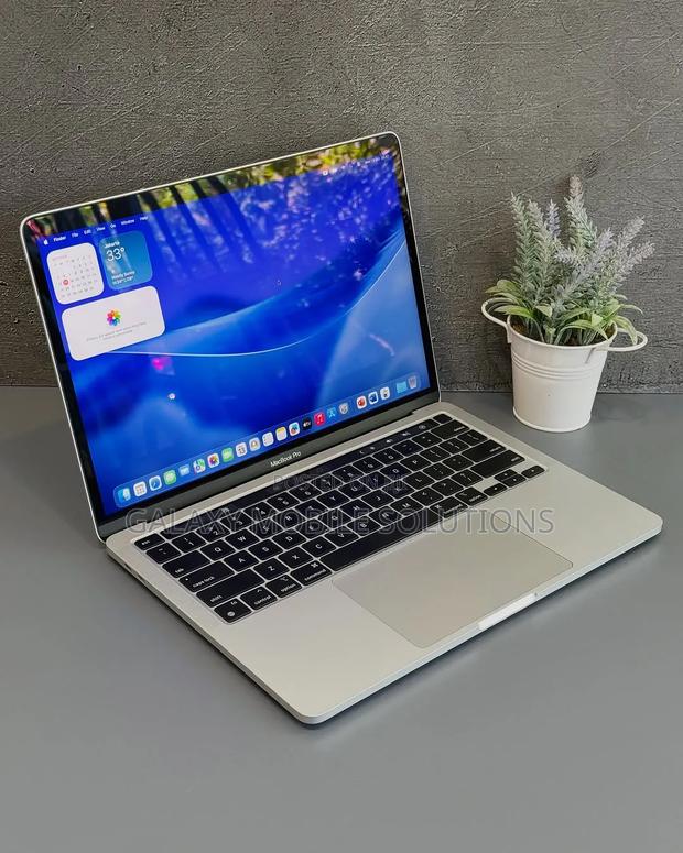 Laptop Apple MacBook Pro 2020 M1 8GB Apple M1 SSD 256GB