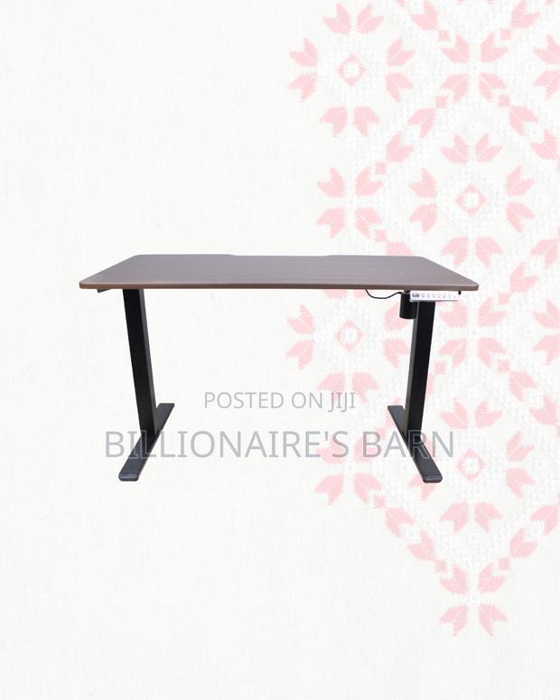 Boost Workflow With a Standing Desk Smooth Electric Lift for Focus