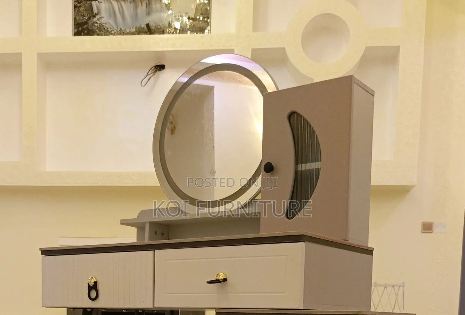 Dressers; Europhore Bedroom Dressing Vanity Set