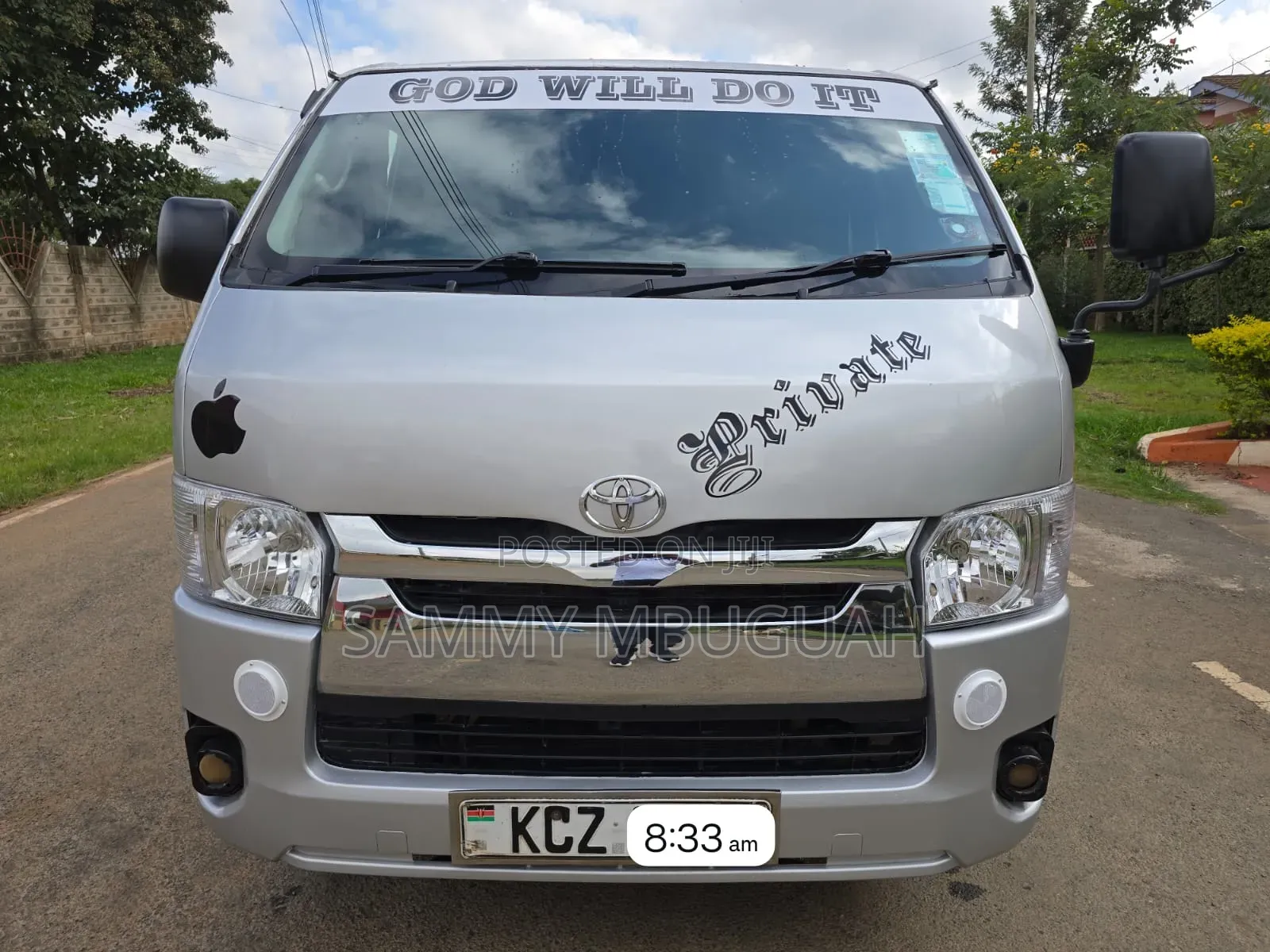 Toyota HiAce 2013 Silver